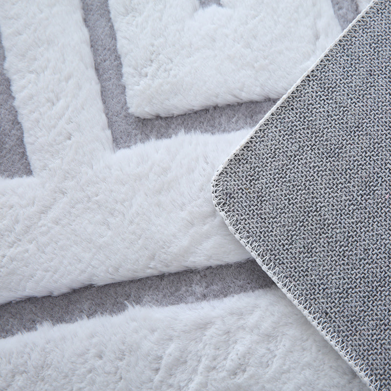 Soft geometric floor rug - Vellion Maze White/Silver