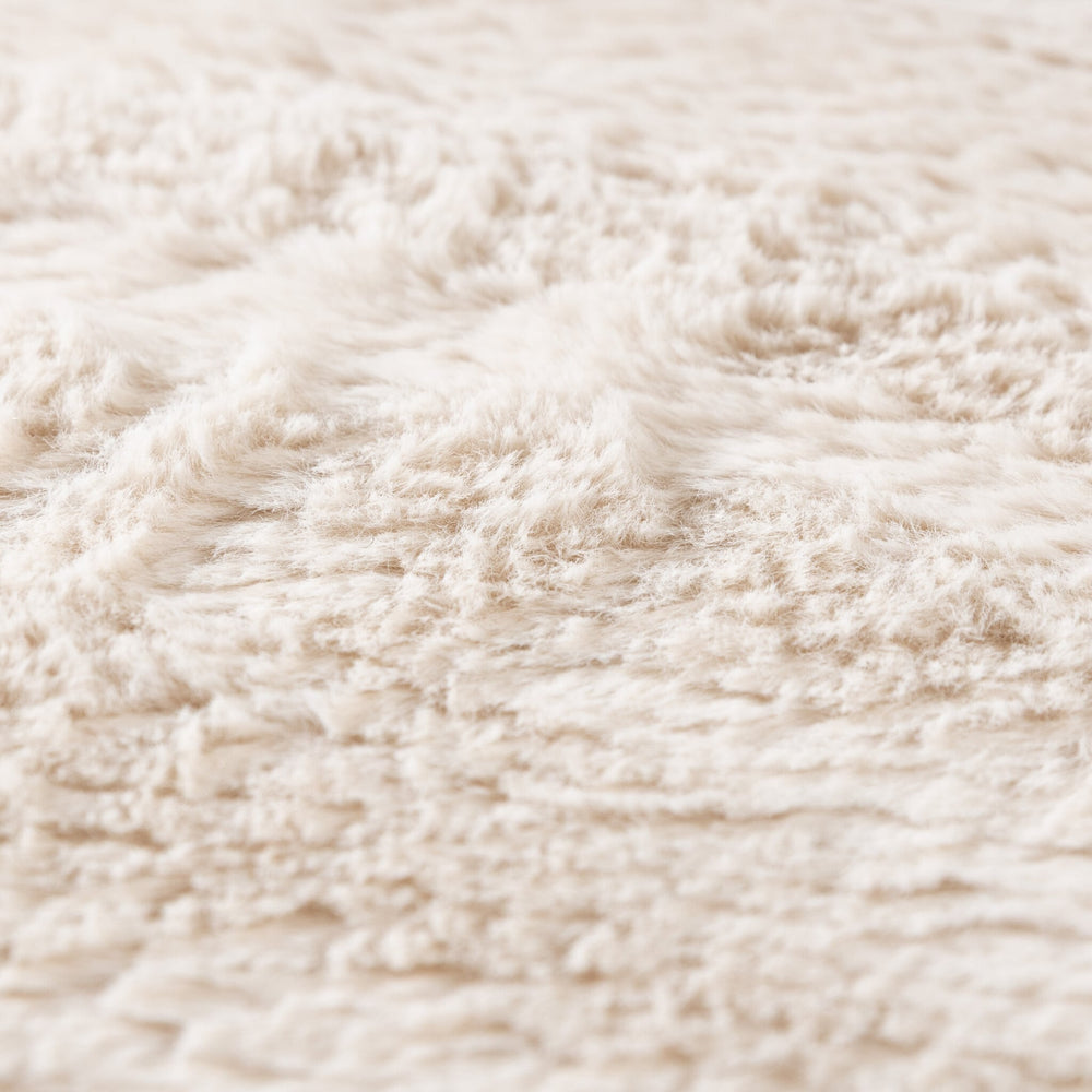 Soft Low-Pile Rug – Cozy Pebble Cream